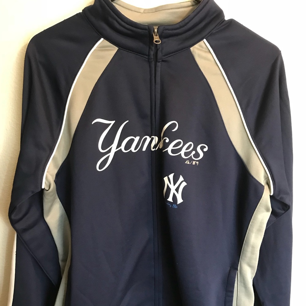 Women’s Yankees Large Zip-up Sweater